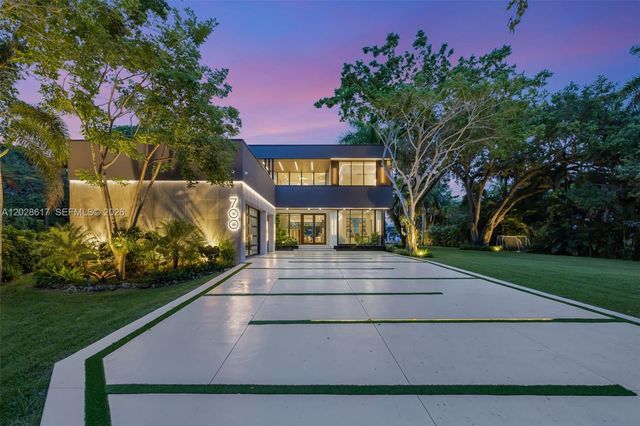 700 SW 12th Avenue, Fort Lauderdale, FL 33312