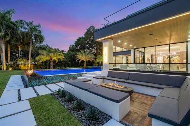 700 SW 12th Avenue, Fort Lauderdale, FL 33312