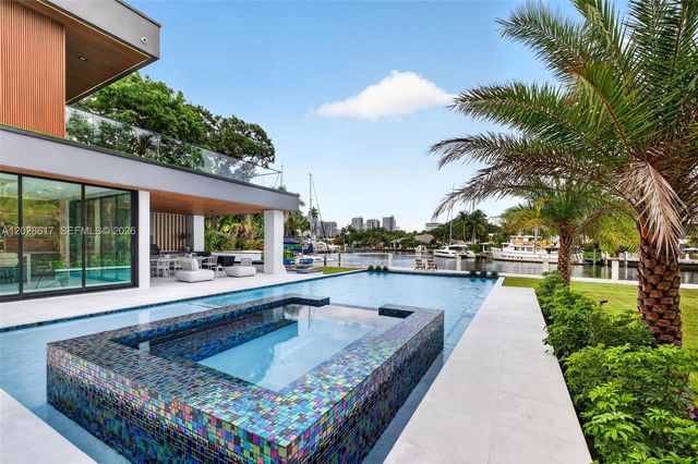 700 SW 12th Avenue, Fort Lauderdale, FL 33312