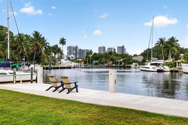 700 SW 12th Avenue, Fort Lauderdale, FL 33312