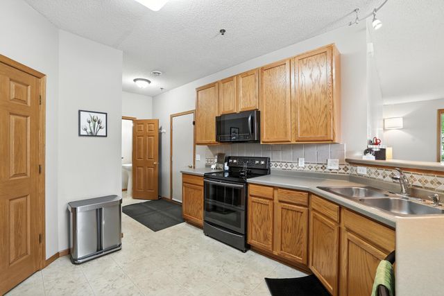 451 Frederick Circle 1405, Hastings, MN 55033