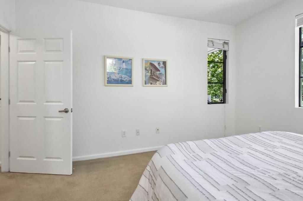 Image 12 of property listing at 800 N 8th Street 101, San Jose, CA 95112
