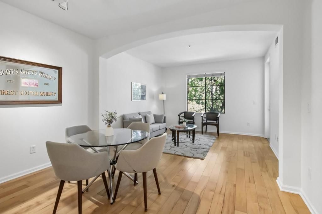 Image 5 of property listing at 800 N 8th Street 101, San Jose, CA 95112