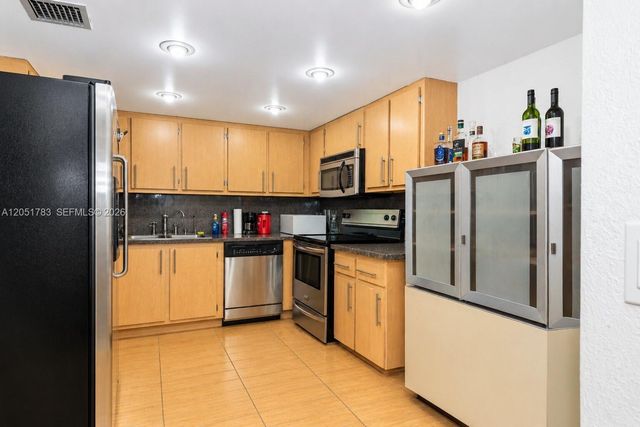 16200 Golf Club Road 109, Weston, FL 33326