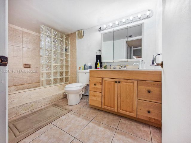 16200 Golf Club Road 109, Weston, FL 33326