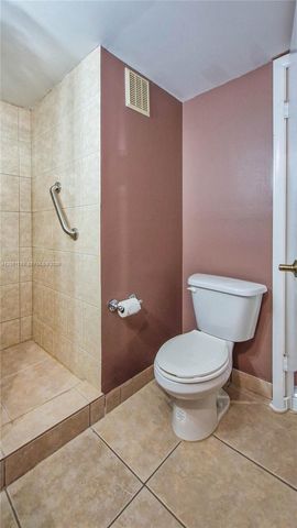 16200 Golf Club Road 109, Weston, FL 33326