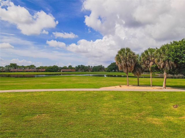 16200 Golf Club Road 109, Weston, FL 33326
