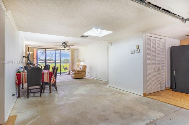 16200 Golf Club Road 109, Weston, FL 33326