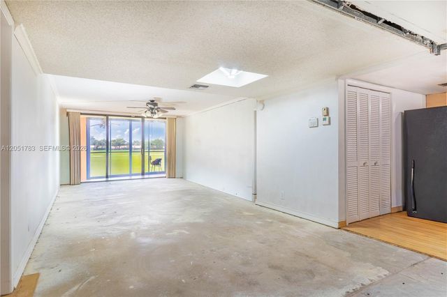 16200 Golf Club Road 109, Weston, FL 33326