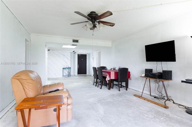 16200 Golf Club Road 109, Weston, FL 33326