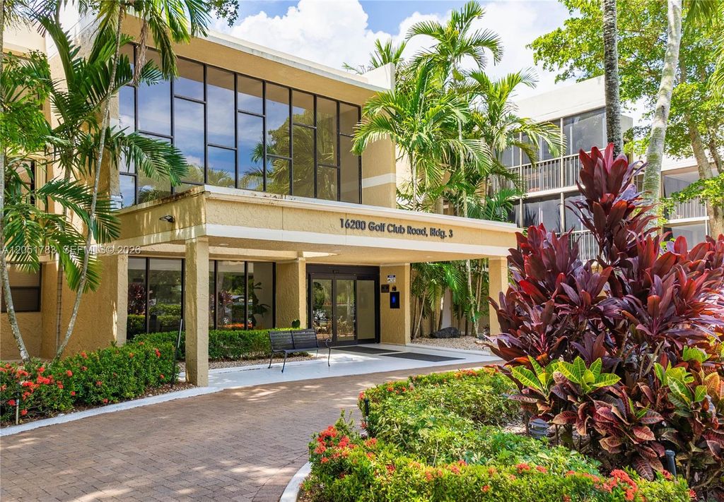 16200 Golf Club Road 109, Weston, FL 33326