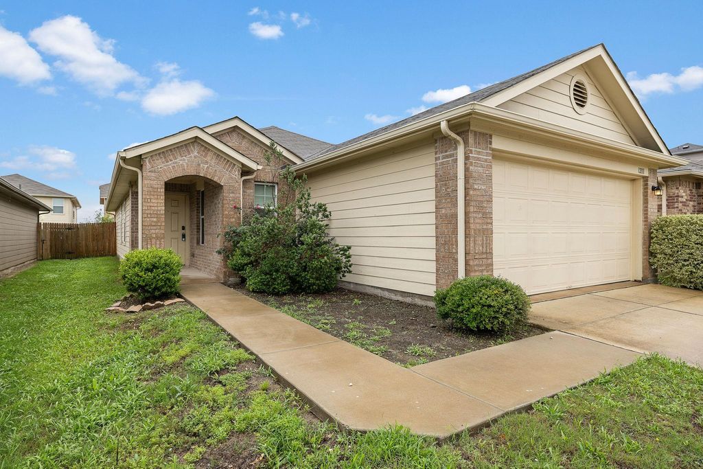 12111 Stoneridge Gap LN, Manor, TX 78653