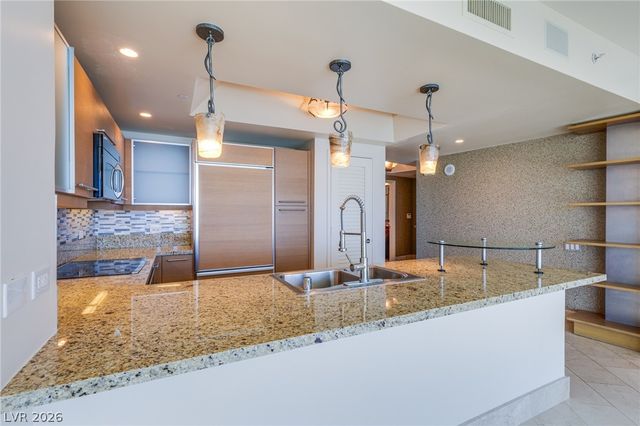 322 Karen Avenue 3601, Las Vegas, NV 89109