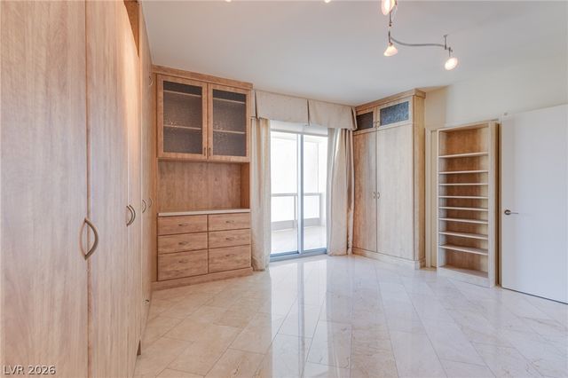 322 Karen Avenue 3601, Las Vegas, NV 89109