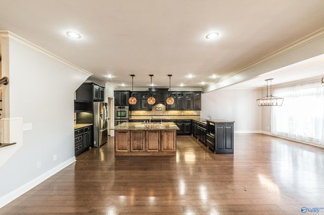 2405 Rothmore Drive, Huntsville, AL 35803