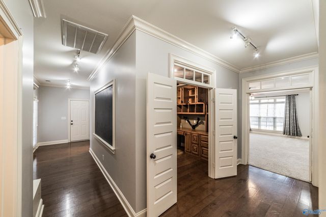 2405 Rothmore Drive, Huntsville, AL 35803