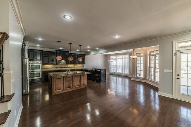 2405 Rothmore Drive, Huntsville, AL 35803