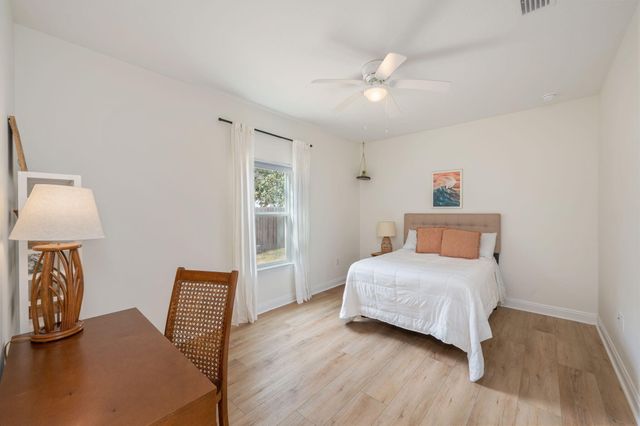 156 Oak Lane, Crestview, FL 32536