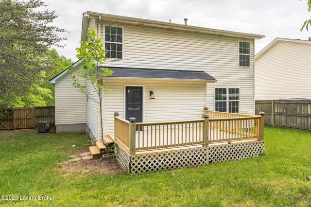 7013 Brook Bend Way, Louisville, KY 40229