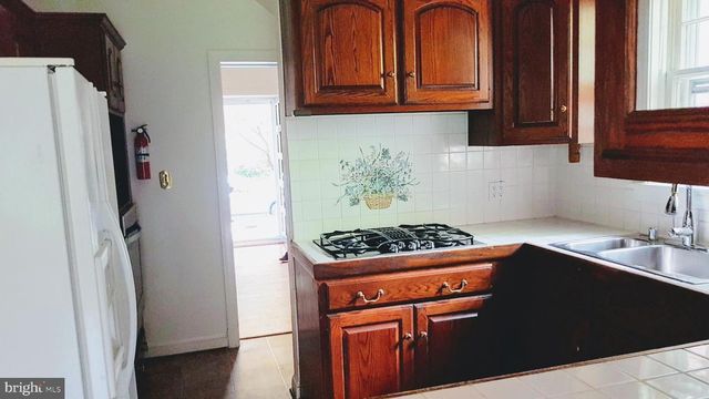 4440 ALBEMARLE ST NW, Washington, DC 20016