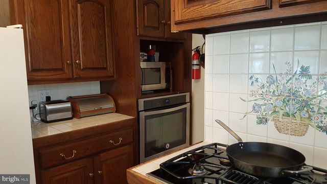 4440 ALBEMARLE ST NW, Washington, DC 20016