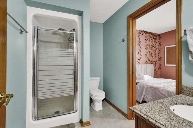 363 Hickory DRIVE, Fredonia, WI 53021