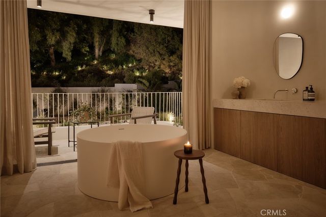 3712 Goodland Avenue, Studio City, CA 91604
