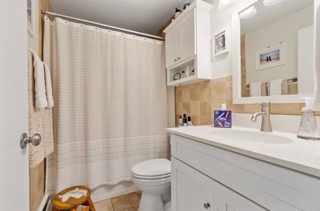 5 Ripley Place, Worcester, MA 01610