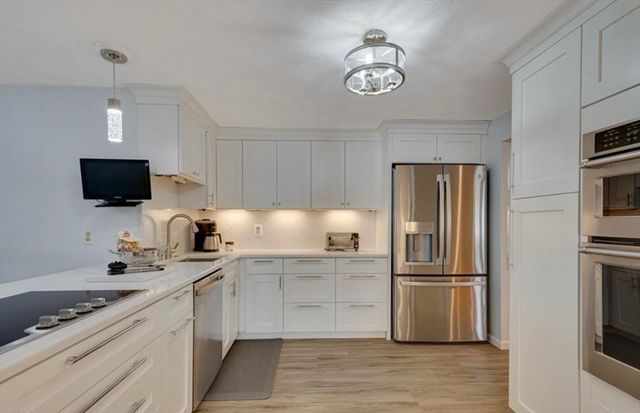 5 Ripley Place, Worcester, MA 01610