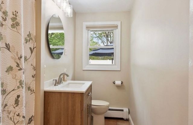 5 Ripley Place, Worcester, MA 01610