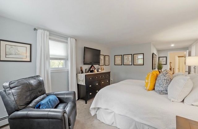 5 Ripley Place, Worcester, MA 01610