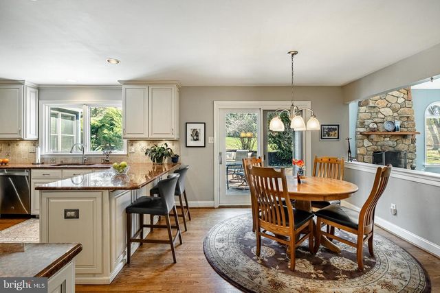 1677 WATERGLEN DR, West Chester, PA 19382