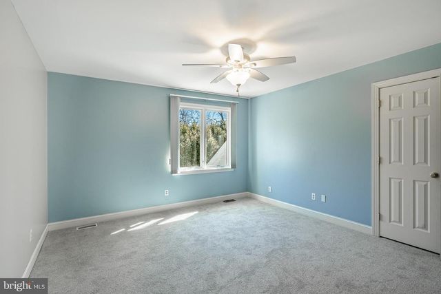 1677 WATERGLEN DR, West Chester, PA 19382