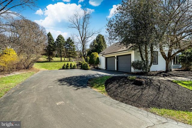 1677 WATERGLEN DR, West Chester, PA 19382