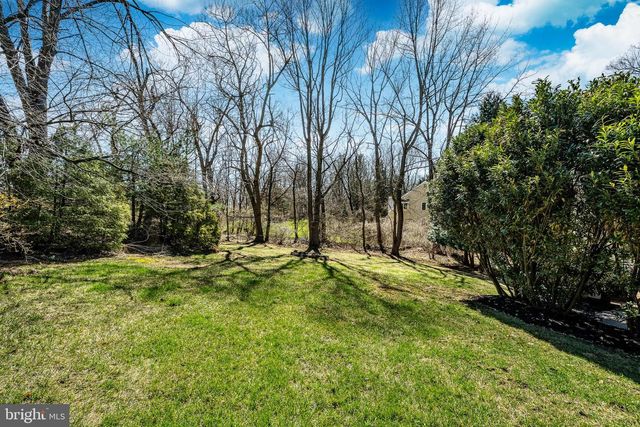 1677 WATERGLEN DR, West Chester, PA 19382