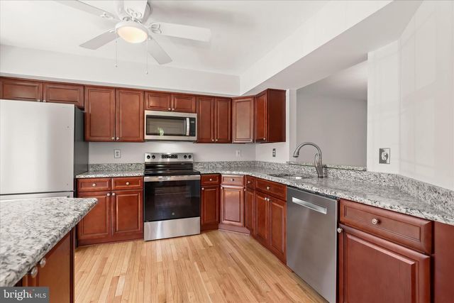 8800 MANAHAN DR, Ellicott City, MD 21043