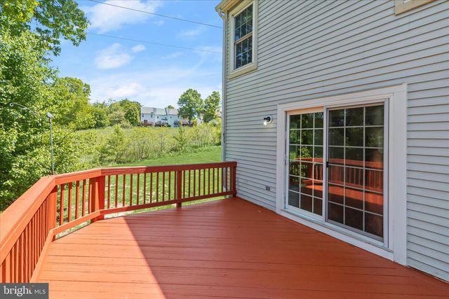 8800 MANAHAN DR, Ellicott City, MD 21043