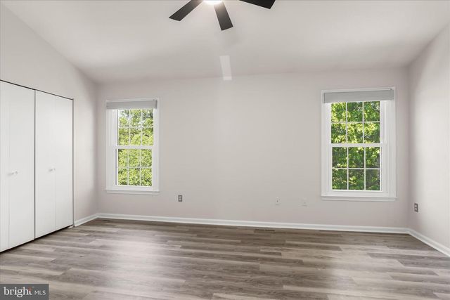 8800 MANAHAN DR, Ellicott City, MD 21043