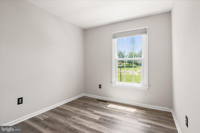 8800 MANAHAN DR, Ellicott City, MD 21043