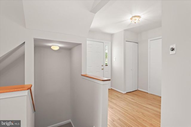 8800 MANAHAN DR, Ellicott City, MD 21043