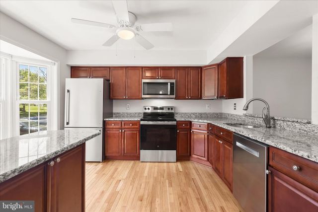 8800 MANAHAN DR, Ellicott City, MD 21043