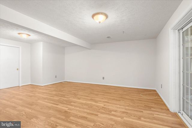 8800 MANAHAN DR, Ellicott City, MD 21043