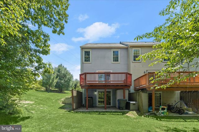 8800 MANAHAN DR, Ellicott City, MD 21043