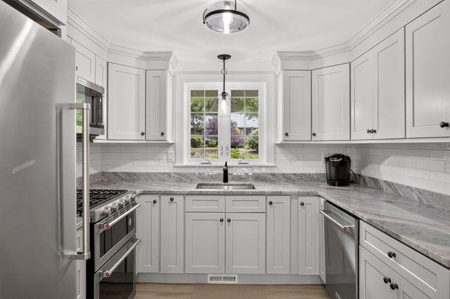 35 Debs Hill Road UNIT 35, Yarmouth Port, MA 02675