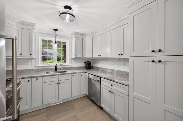 35 Debs Hill Road UNIT 35, Yarmouth Port, MA 02675