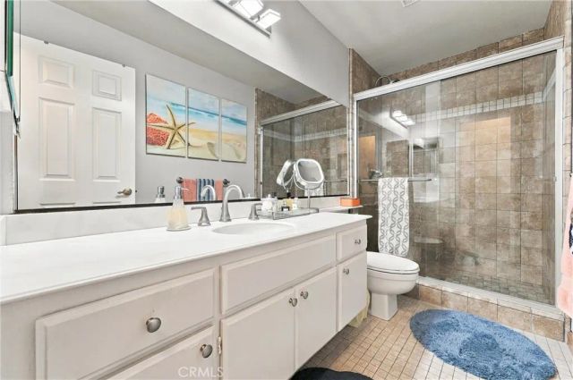 5049 E Almond Avenue 4, Orange, CA 92869