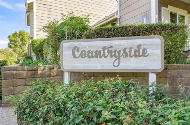 5049 E Almond Avenue 4, Orange, CA 92869