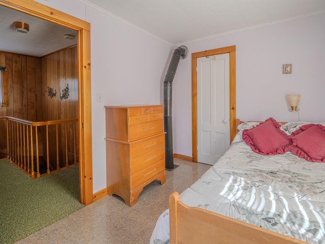 416 Upper Road, Poultney, VT 05764