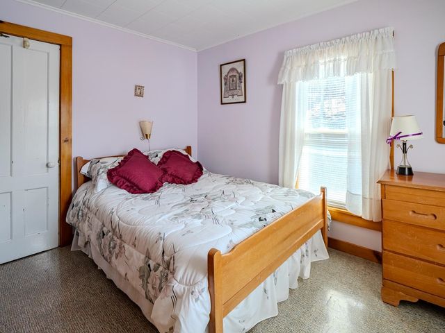 416 Upper Road, Poultney, VT 05764