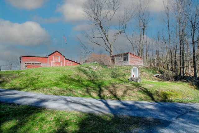 416 Upper Road, Poultney, VT 05764
